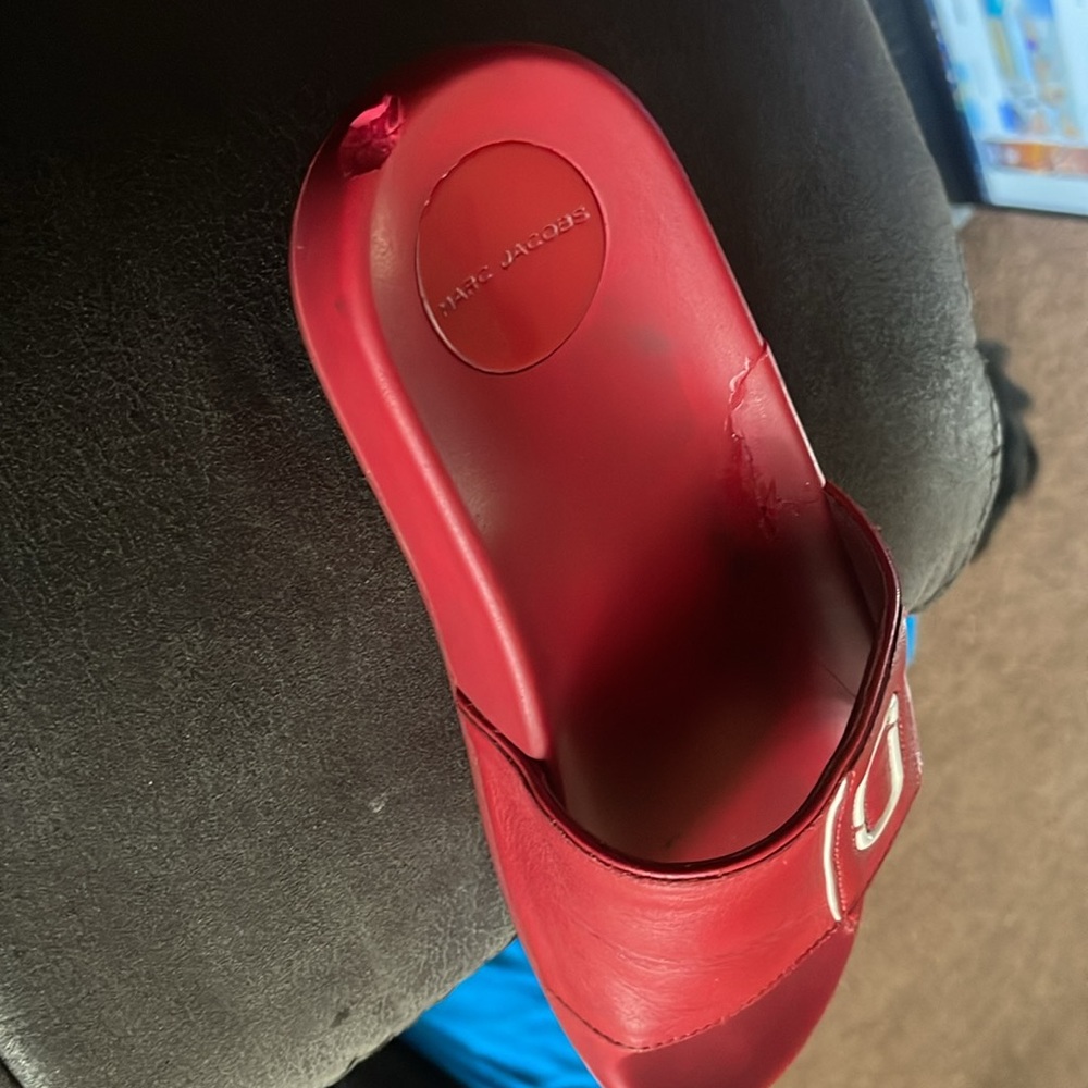 Marc Jacob slides - Picture 5 of 8